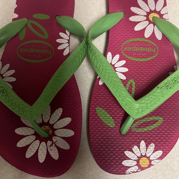 Havana’s ladies flip flops - Picture 2 of 5